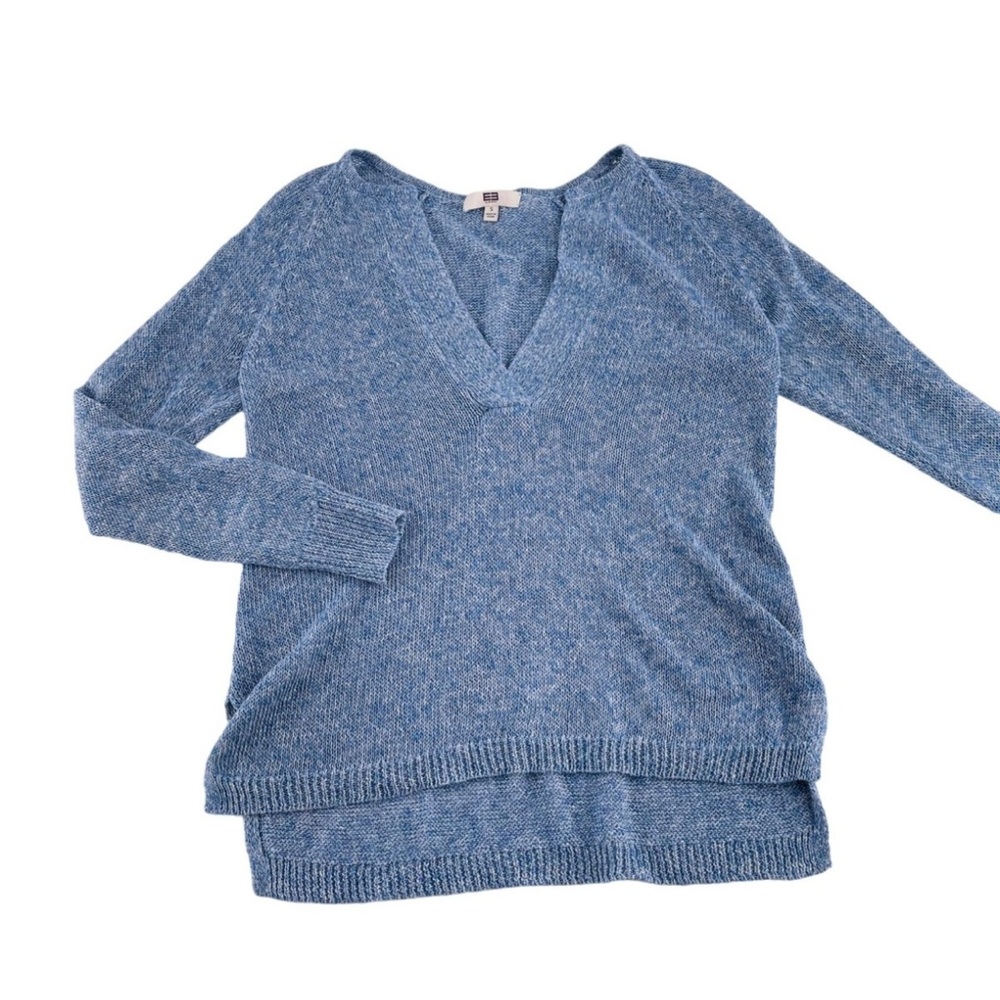 Etcetera Blue chambray  V-Neck Women's Sweater size medium
